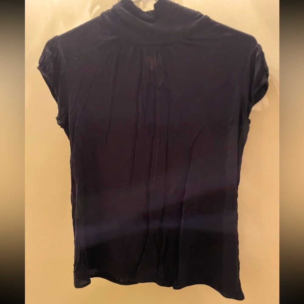 Derek Heart short sleeve top with a turtleneck